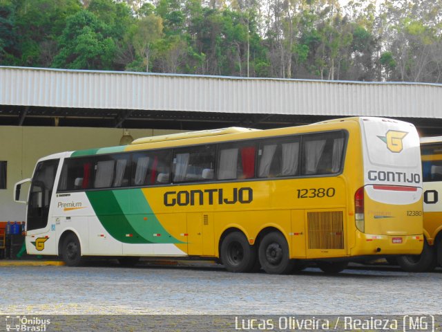 Empresa Gontijo de Transportes 12380 na cidade de Manhuaçu, Minas Gerais, Brasil, por Lucas Oliveira. Número da foto: #3886012.