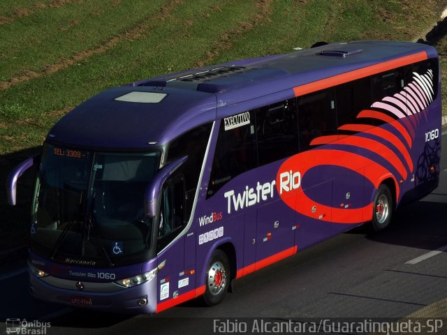 Twister Rio Transporte e Turismo 1060 na cidade de Aparecida, São Paulo, Brasil, por Fabio Alcantara. Número da foto: #3886995.