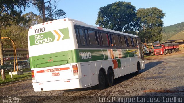 Cia. São Geraldo de Viação 11110 na cidade de Manhuaçu, Minas Gerais, Brasil, por Luis Philippe Cardoso Coelho. ID da foto: 3910319.