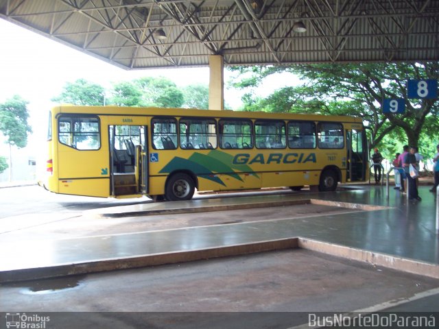 Viação Garcia 7537 na cidade de Arapongas, Paraná, Brasil, por Josino Vieira. Número da foto: #3912828.