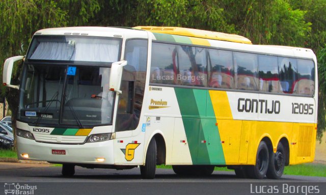 Empresa Gontijo de Transportes 12095 na cidade de Araxá, Minas Gerais, Brasil, por Lucas Borges . Número da foto: #3917230.