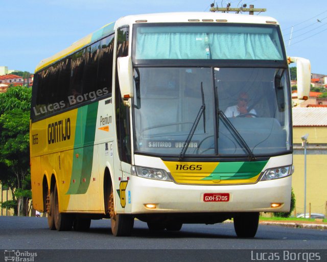 Empresa Gontijo de Transportes 11665 na cidade de Araxá, Minas Gerais, Brasil, por Lucas Borges . Número da foto: #3917216.