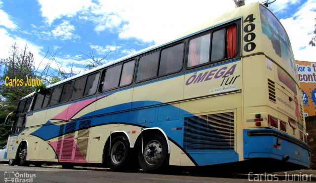 Ômega Tur 4000 na cidade de Caldas Novas, Goiás, Brasil, por Carlos Júnior. ID da foto: 3918212.