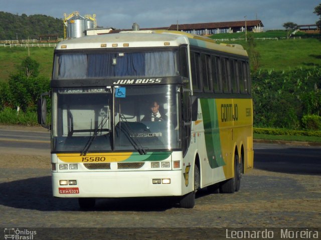 Empresa Gontijo de Transportes 15580 na cidade de João Monlevade, Minas Gerais, Brasil, por Leonardo  Moreira. Número da foto: #3917342.