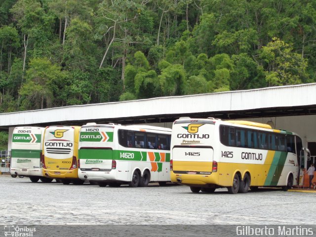 Empresa Gontijo de Transportes 14125 na cidade de Manhuaçu, Minas Gerais, Brasil, por Gilberto Martins. ID da foto: 3923909.