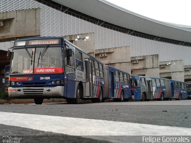 Auto Viação Ouro Verde OV-1026 na cidade de Campinas, São Paulo, Brasil, por Felipe Gonzales. Número da foto: #3924092.