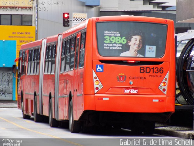 Transporte Coletivo Glória BD136 na cidade de Curitiba, Paraná, Brasil, por Gabriel Giacomin de Lima. Número da foto: #3926167.