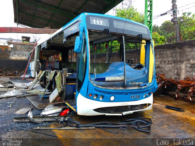 Sucata e Desmanches 1538 na cidade de Osasco, São Paulo, Brasil, por Caio  Takeda. Número da foto: #3924184.