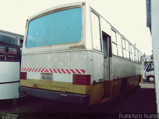 Ônibus Particulares 6055 na cidade de Assis, São Paulo, Brasil, por Francisco Ivano. Número da foto: #3928903.
