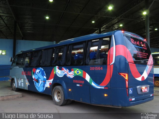 Real Sul Turismo 201564 na cidade de Unaí, Minas Gerais, Brasil, por Tiago Lima de Sousa. Número da foto: #3930893.
