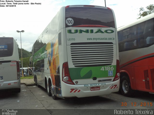 Empresa União de Transportes 4186 na cidade de São Paulo, São Paulo, Brasil, por Roberto Teixeira. ID da foto: 3930793.