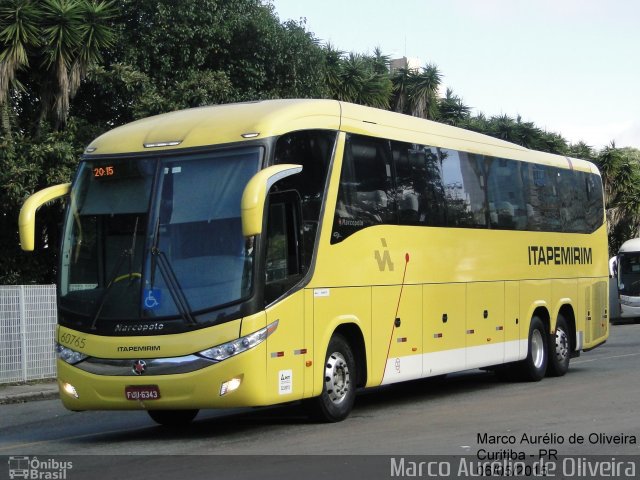 Viação Itapemirim 60765 na cidade de Curitiba, Paraná, Brasil, por Marco Aurélio de Oliveira. Número da foto: #3889944.