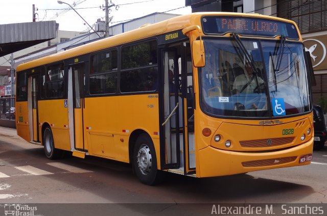 GTC - Guancino Transportes Coletivos 0828 na cidade de Francisco Beltrão, Paraná, Brasil, por Alexandre M.  Sanches. Número da foto: #3888802.