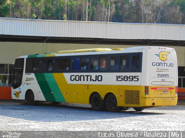 Empresa Gontijo de Transportes 15895 na cidade de Manhuaçu, Minas Gerais, Brasil, por Lucas Oliveira. ID da foto: 3888541.