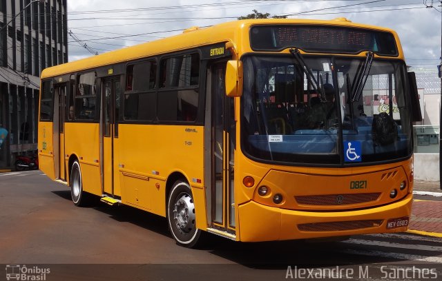 GTC - Guancino Transportes Coletivos 0821 na cidade de Francisco Beltrão, Paraná, Brasil, por Alexandre M.  Sanches. Número da foto: #3888793.