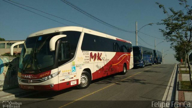 MK Fretamento e Turismo 12070 na cidade de Rio de Janeiro, Rio de Janeiro, Brasil, por Felipe França. Número da foto: #3937402.
