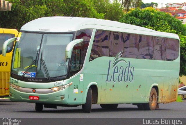 Leads Transportes 234 na cidade de Araxá, Minas Gerais, Brasil, por Lucas Borges . Número da foto: #3937310.