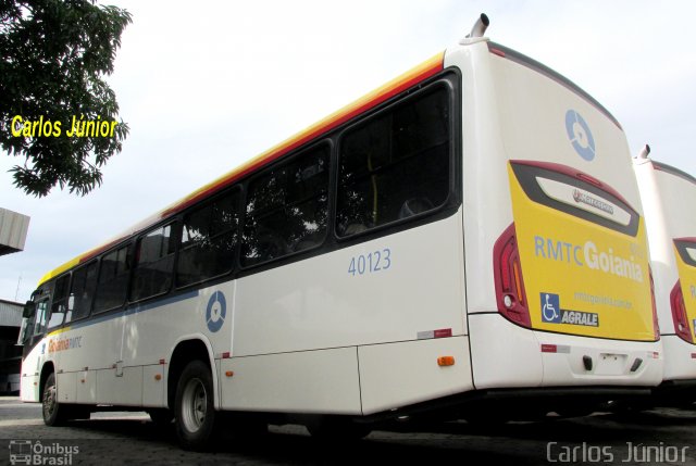 COOTEGO - Cooperativa de Transportes do Estado de Goiás 40123 na cidade de Goiânia, Goiás, Brasil, por Carlos Júnior. Número da foto: #3941899.