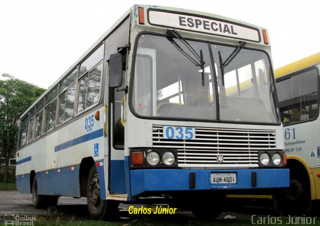 TIL Transportes Coletivos 035 na cidade de Londrina, Paraná, Brasil, por Carlos Júnior. Número da foto: #3941873.
