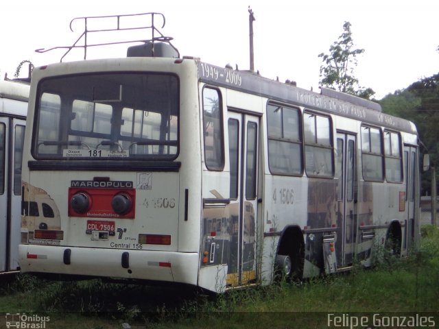 Sucata e Desmanches 4 1506 na cidade de Suzano, São Paulo, Brasil, por Felipe Gonzales. Número da foto: #3943068.