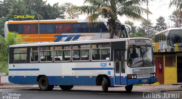 TIL Transportes Coletivos 035 na cidade de Londrina, Paraná, Brasil, por Carlos Júnior. Número da foto: #3944482.