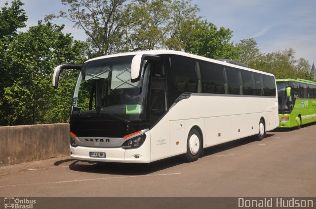 Autocars Girardot 413 na cidade de Beaune, Côte-d'Or, Bourgogne-Franche-Comté, França, por Donald Hudson. Número da foto: #3946496.