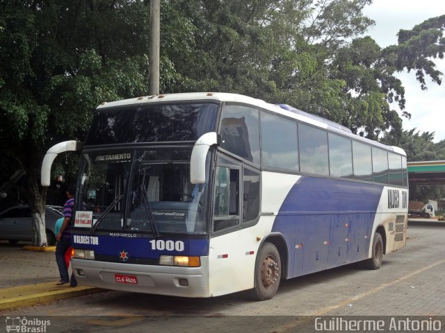 Ônibus Particulares 1000 na cidade de Araxá, Minas Gerais, Brasil, por Guilherme Antonio. ID da foto: 3947185.