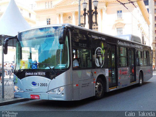 Viação Gato Preto 1 2003 na cidade de São Paulo, São Paulo, Brasil, por Caio  Takeda. Número da foto: #3947442.