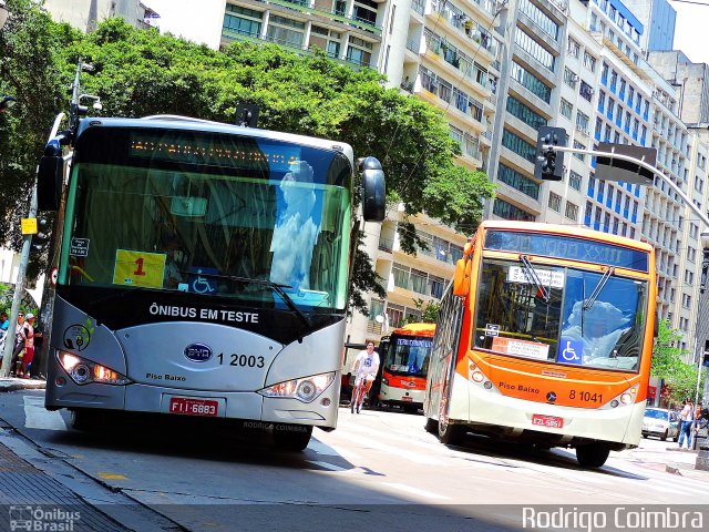 Viação Gato Preto 1 2003 na cidade de São Paulo, São Paulo, Brasil, por Rodrigo Coimbra. Número da foto: #3947308.