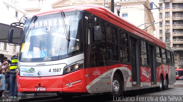 Himalaia Transportes > Ambiental Transportes Urbanos 4 1587 na cidade de São Paulo, São Paulo, Brasil, por Luciano Ferreira da Silva. Número da foto: #3947826.