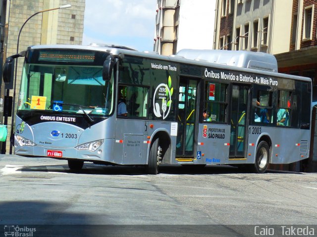 Viação Gato Preto 1 2003 na cidade de São Paulo, São Paulo, Brasil, por Caio  Takeda. Número da foto: #3947439.