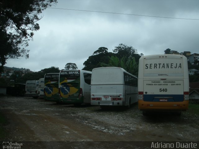 Viação Sertaneja 540 na cidade de Petrópolis, Rio de Janeiro, Brasil, por Adriano Duarte. Número da foto: #3948499.