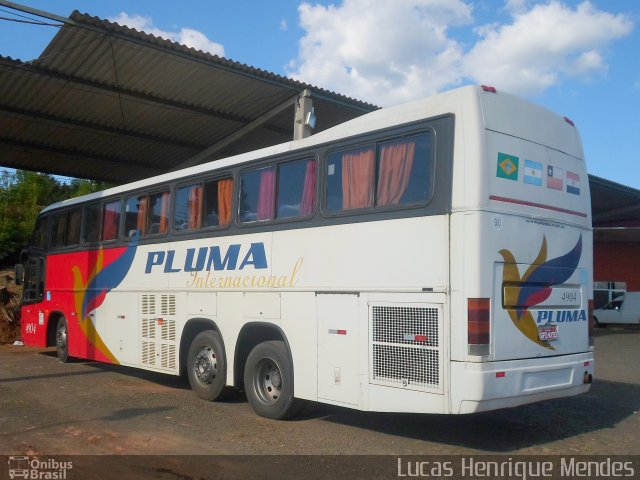 Pluma Conforto e Turismo 4904 na cidade de Guarapuava, Paraná, Brasil, por Lucas Henrique Mendes. Número da foto: #3951257.
