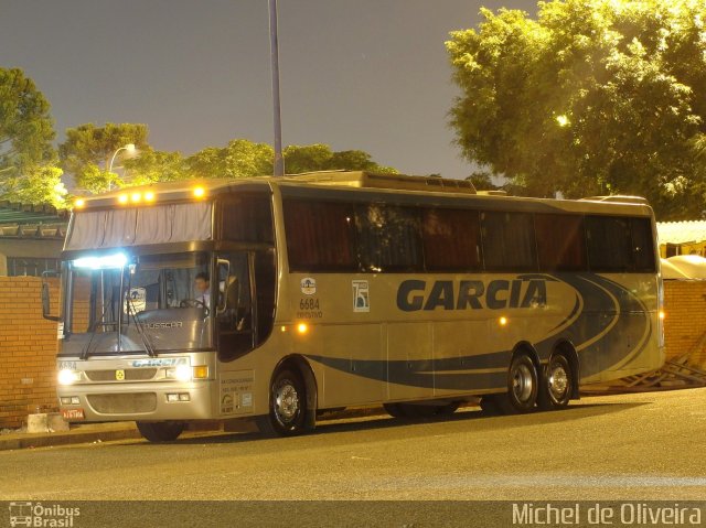 Viação Garcia 6684 na cidade de Curitiba, Paraná, Brasil, por Michel de Oliveira. ID da foto: 3959693.