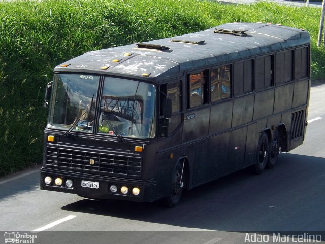 Ônibus Particulares 6121 na cidade de Belo Horizonte, Minas Gerais, Brasil, por Adão Raimundo Marcelino. Número da foto: #3961222.
