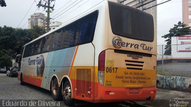 Terra Tur 0617 na cidade de São Paulo, São Paulo, Brasil, por Eduardo de Oliveira. Número da foto: #3893156.