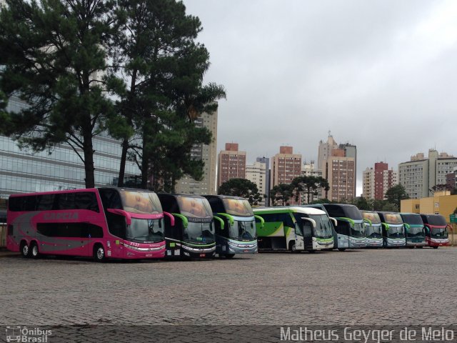 Viação Garcia 7137 na cidade de Curitiba, Paraná, Brasil, por Matheus  Geyger de Melo. Número da foto: #3895604.
