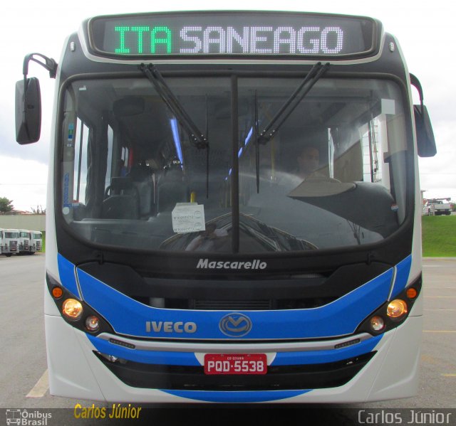 Ita Transportes 4372.5 na cidade de Goiânia, Goiás, Brasil, por Carlos Júnior. Número da foto: #3900377.