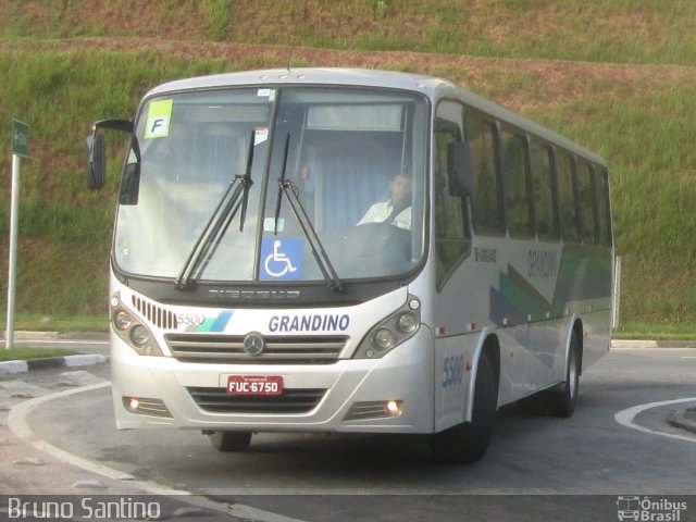Grandino Transportes 5500 na cidade de Taboão da Serra, São Paulo, Brasil, por Bruno Santino. Número da foto: #3899172.