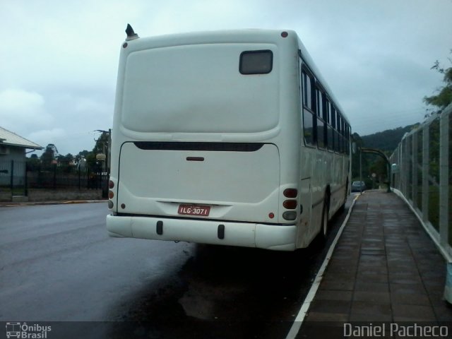 Ônibus Particulares 3071 na cidade de Teutônia, Rio Grande do Sul, Brasil, por Daniel Pacheco. ID da foto: 3902364.