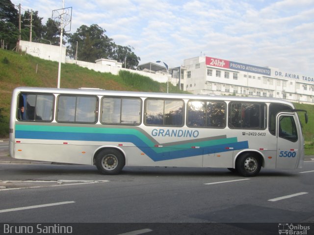 Grandino Transportes 5500 na cidade de Taboão da Serra, São Paulo, Brasil, por Bruno Santino. ID da foto: 3904109.