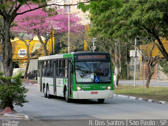 Viação Santa Brígida 1 1825 na cidade de São Paulo, São Paulo, Brasil, por Rafael Santos. ID da foto: 4500261.