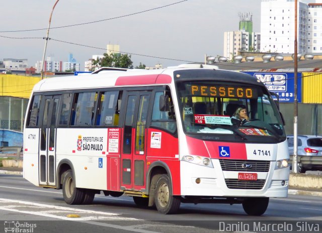 Pêssego Transportes 4 7141 na cidade de São Paulo, São Paulo, Brasil, por Danilo Marcelo Silva. Número da foto: #4498672.