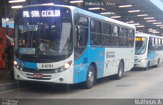 Transwolff Transportes e Turismo 6 6781 na cidade de São Paulo, São Paulo, Brasil, por Matheus Ariel. Número da foto: #4522527.