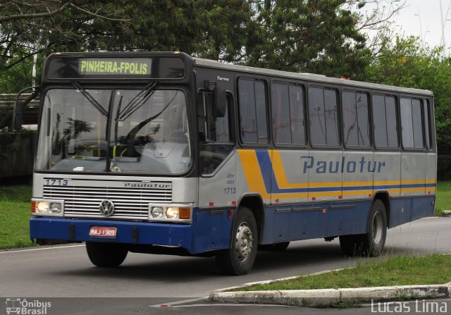 Paulotur Transporte e Turismo 1713 na cidade de Florianópolis, Santa Catarina, Brasil, por Lucas Lima. Número da foto: #4522396.