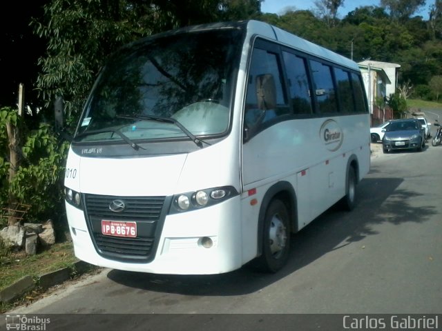 Viação Giratur 1010 na cidade de Caxias do Sul, Rio Grande do Sul, Brasil, por Carlos Gabriel. Número da foto: #4523801.