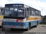 Ônibus Particulares 303 na cidade de Simão Dias, Sergipe, Brasil, por José Helvécio. Número da foto: #4526903.