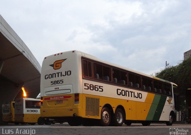 Empresa Gontijo de Transportes 5865 na cidade de Belo Horizonte, Minas Gerais, Brasil, por Luís Carlos Santinne Araújo. ID da foto: 4530049.