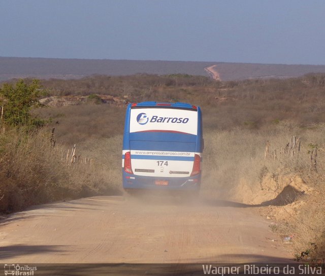 Empresa Barroso 174 na cidade de Buriti dos Montes, Piauí, Brasil, por Wagner Ribeiro da Silva. Número da foto: #4531484.
