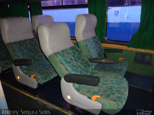 Pulmitan De Liberia LB 890 na cidade de Merced, San José, San José, Costa Rica, por Andrey Segura Solís. Número da foto: #4532134.